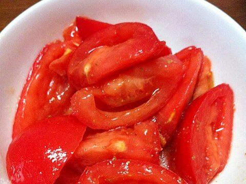 トマトのハーブマリネ